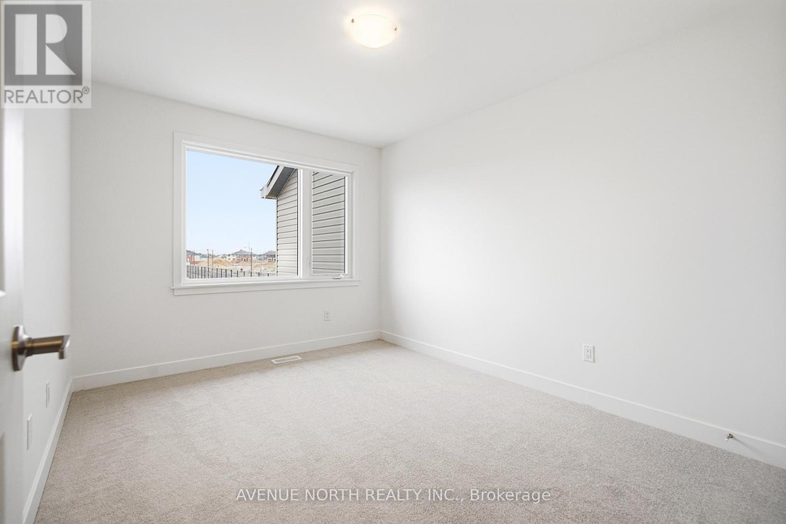 287 Finsbury Avenue, Ottawa, Ontario  K2S 1S3 - Photo 37 - X12881406