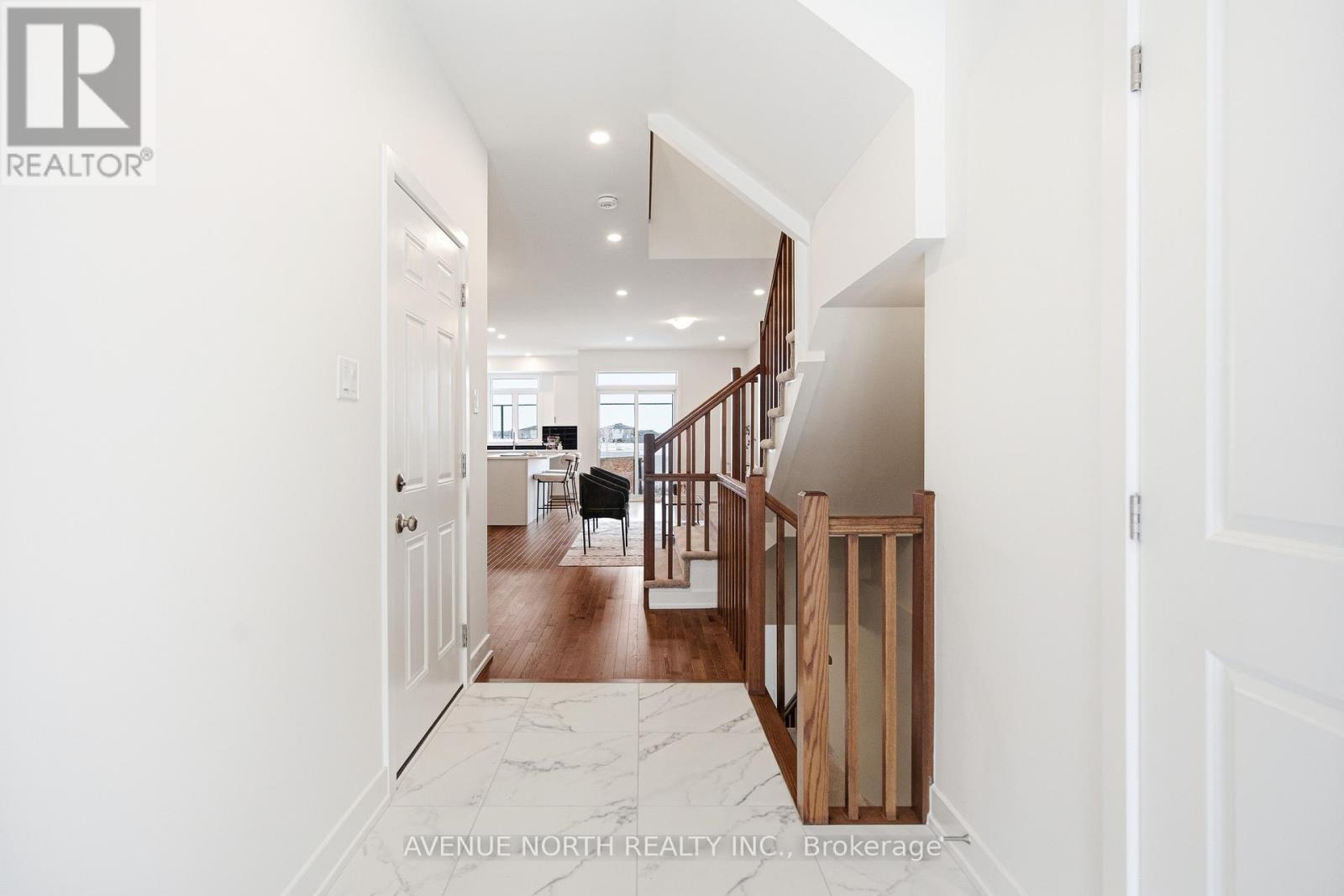 287 Finsbury Avenue, Ottawa, Ontario  K2S 1S3 - Photo 4 - X12881406