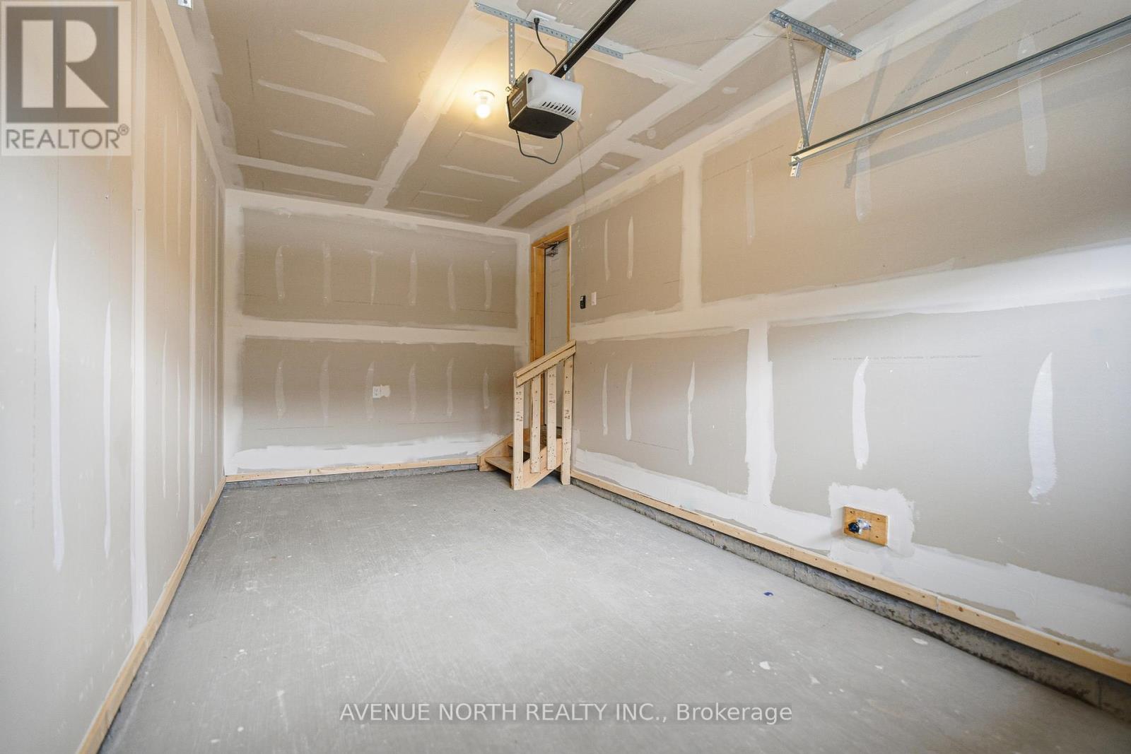 287 Finsbury Avenue, Ottawa, Ontario  K2S 1S3 - Photo 50 - X12881406