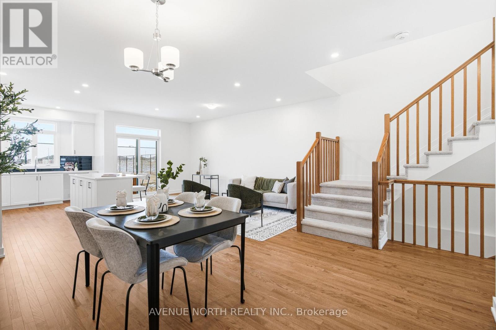 287 Finsbury Avenue, Ottawa, Ontario  K2S 1S3 - Photo 8 - X12881406