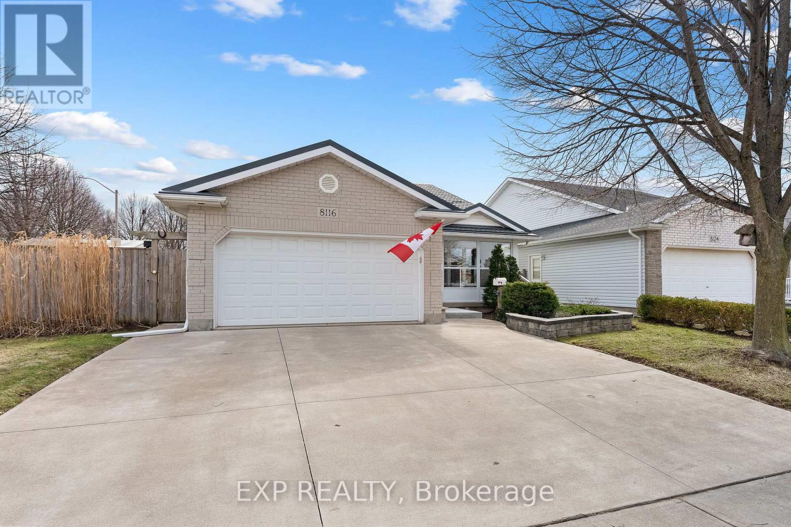 8116 Woodsview Crescent, Niagara Falls, Ontario  L2H 3G3 - Photo 3 - X12881288