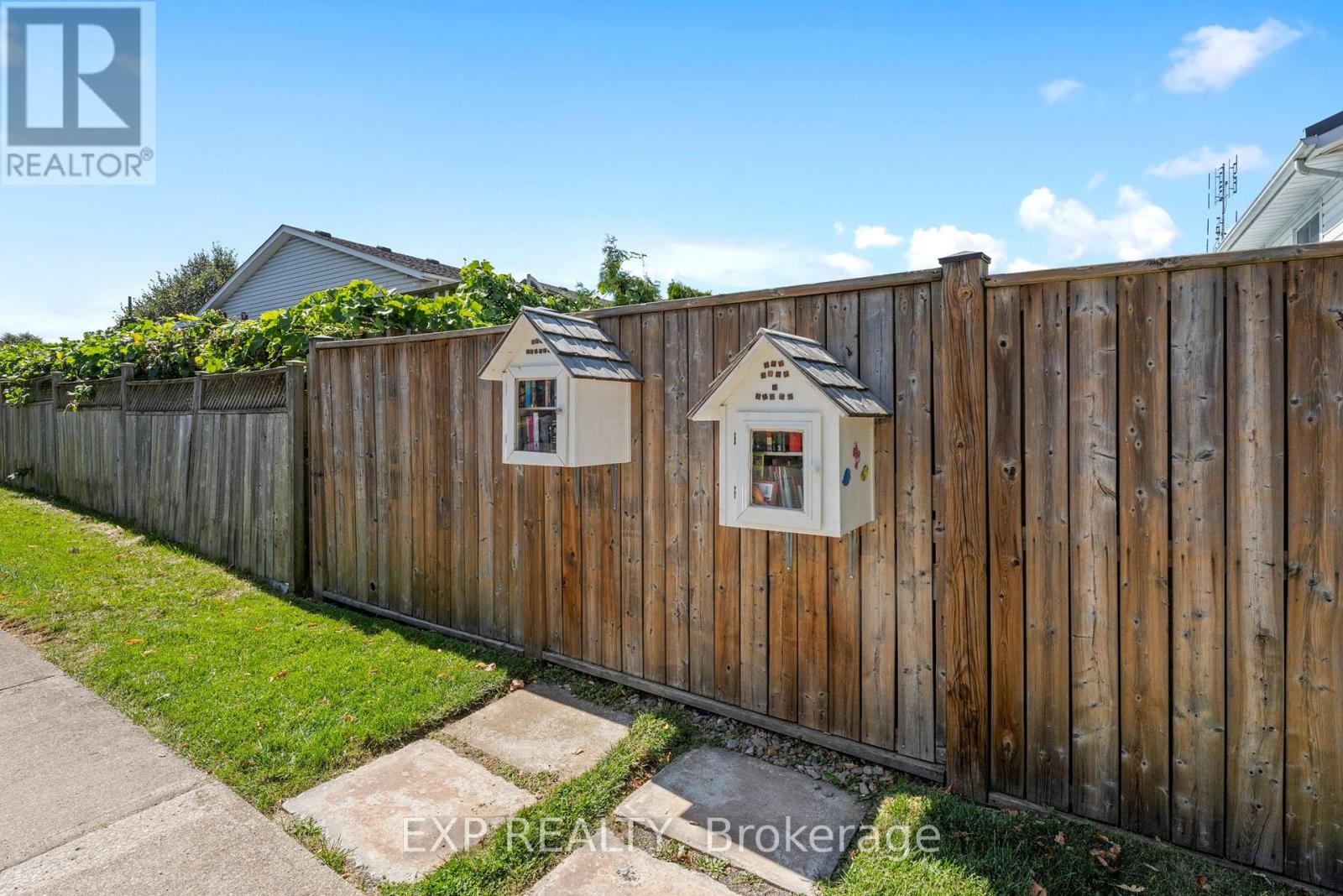 8116 Woodsview Crescent, Niagara Falls, Ontario  L2H 3G3 - Photo 43 - X12881288