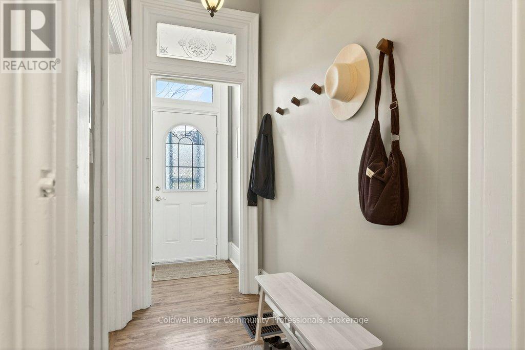 87 East Avenue N, Hamilton (Landsdale), Ontario  L8L 5H6 - Photo 3 - X12881358