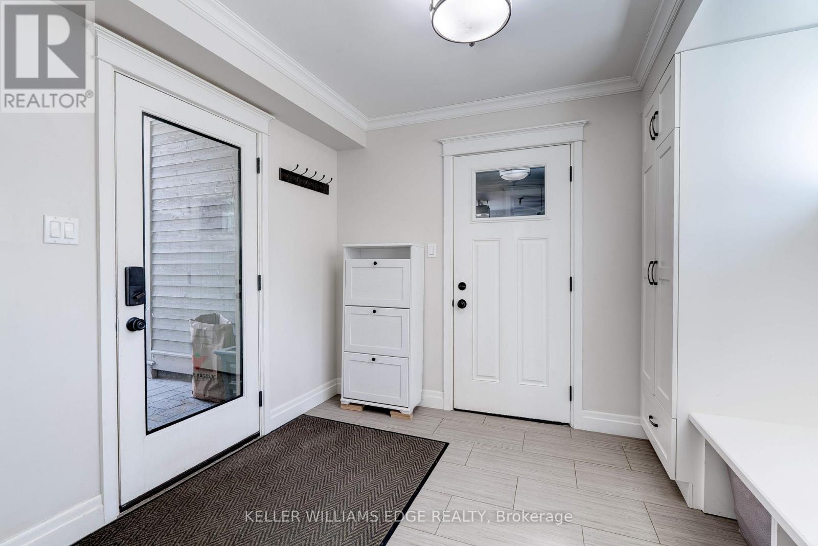 4391 Lakeshore Road, Burlington, Ontario  L7L 1B3 - Photo 21 - W12869538