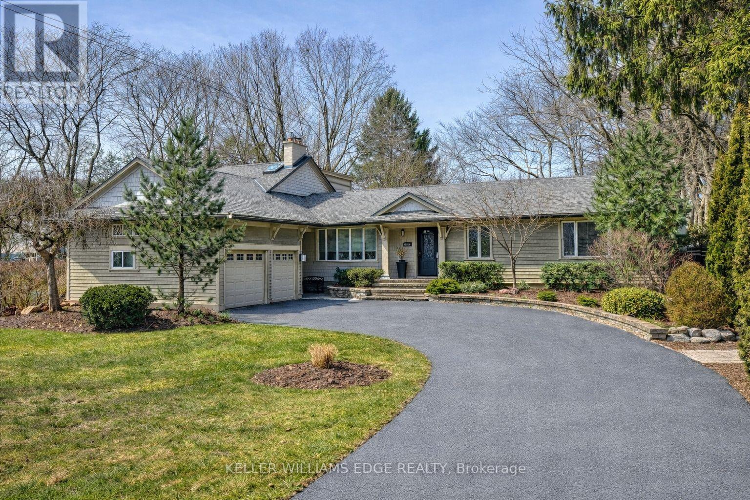 4391 Lakeshore Road, Burlington, Ontario  L7L 1B3 - Photo 2 - W12869538