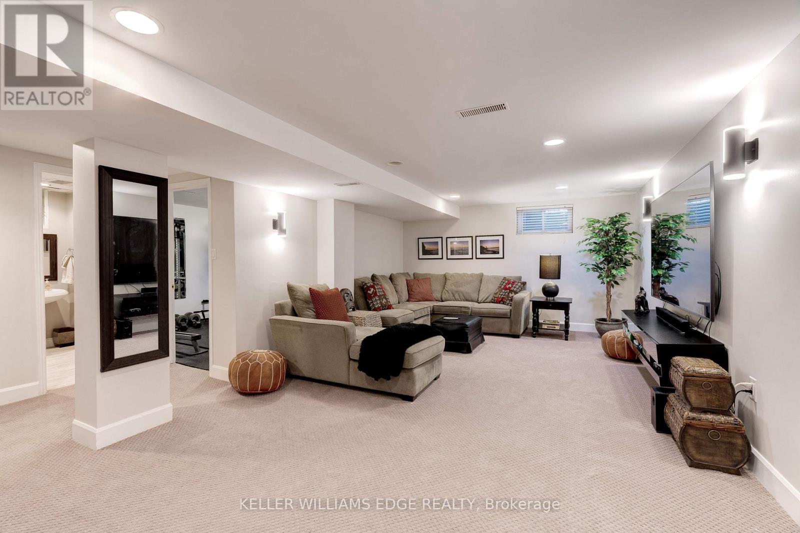 4391 Lakeshore Road, Burlington, Ontario  L7L 1B3 - Photo 36 - W12869538