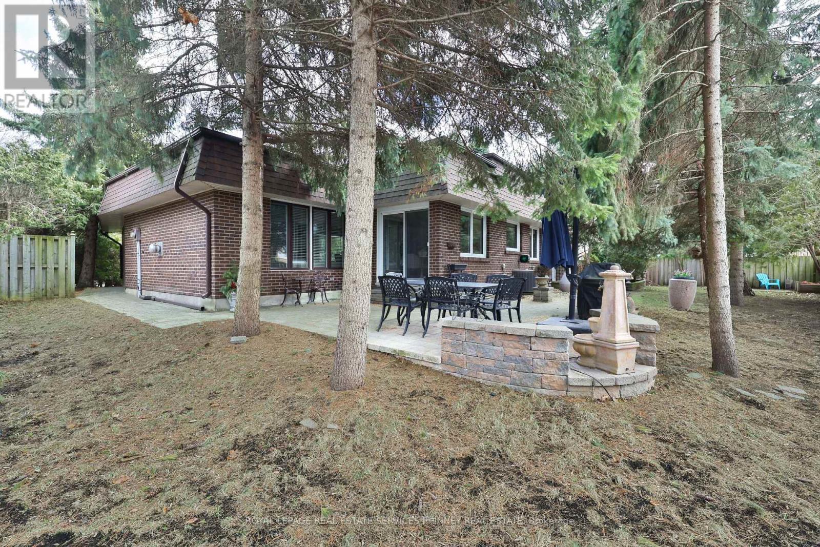 130 Tavistock Square, Oakville, Ontario  L6K 2V2 - Photo 46 - W12876198