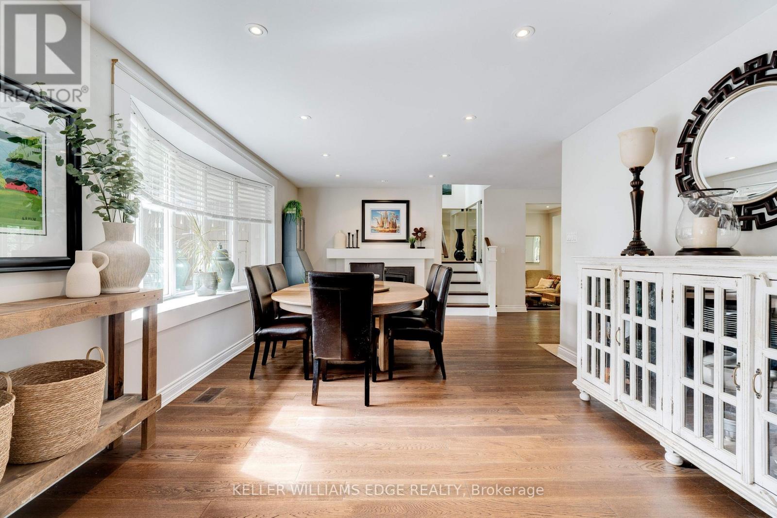 4391 Lakeshore Road, Burlington, Ontario  L7L 1B3 - Photo 6 - W12869538