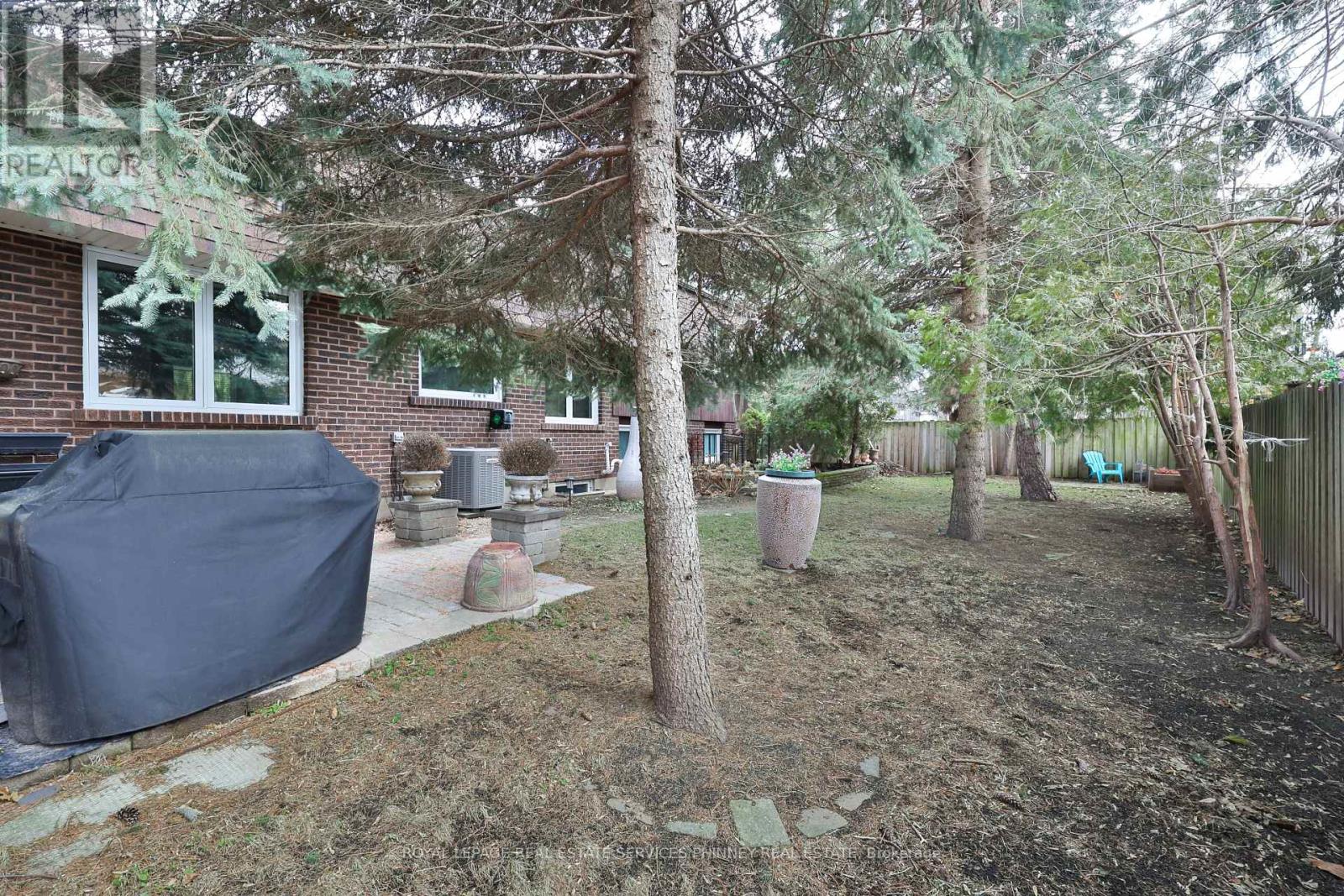 130 Tavistock Square, Oakville, Ontario  L6K 2V2 - Photo 45 - W12876198