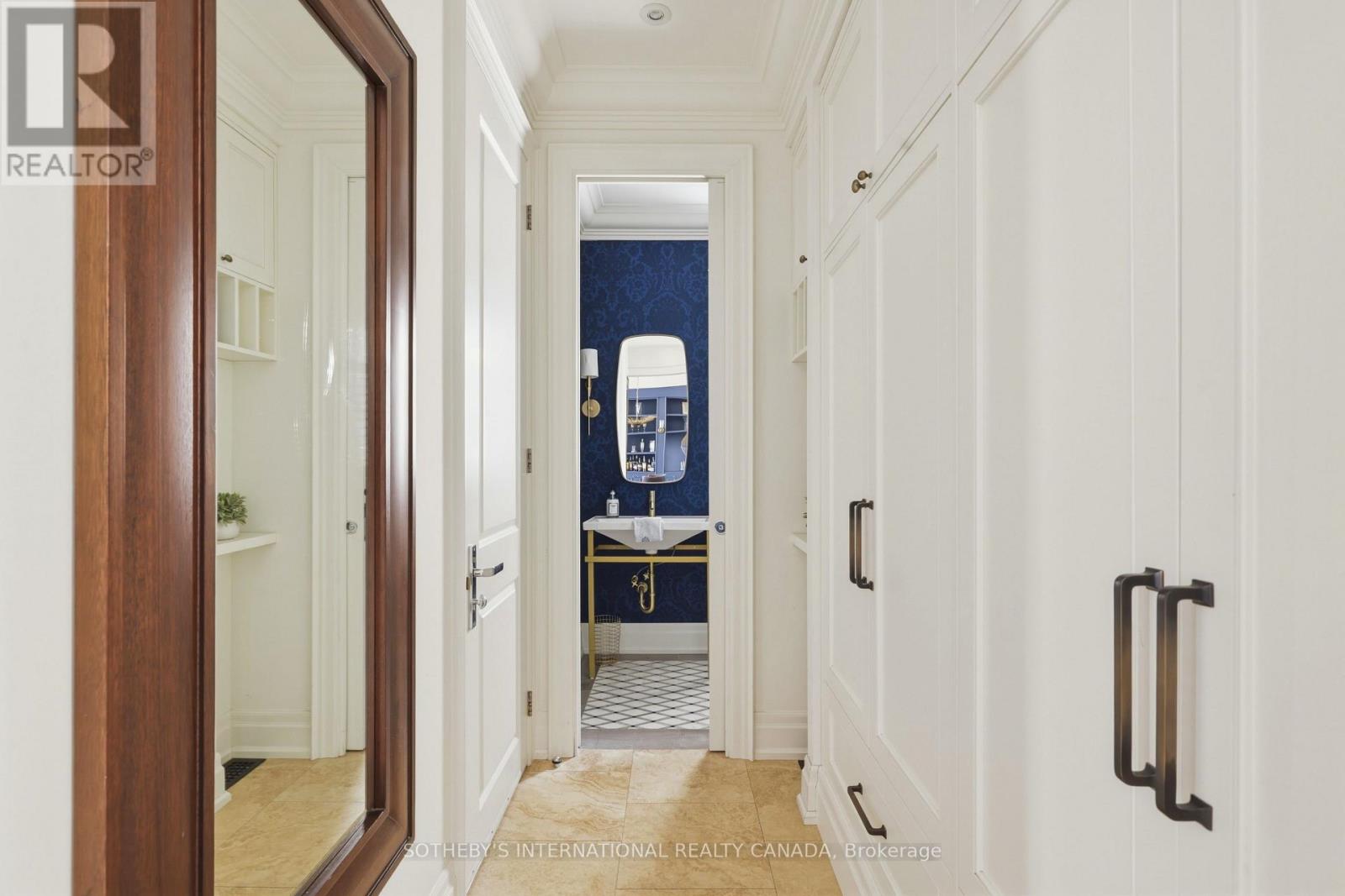 85 Strath Avenue, Toronto, Ontario  M8X 1R7 - Photo 6 - W12879744