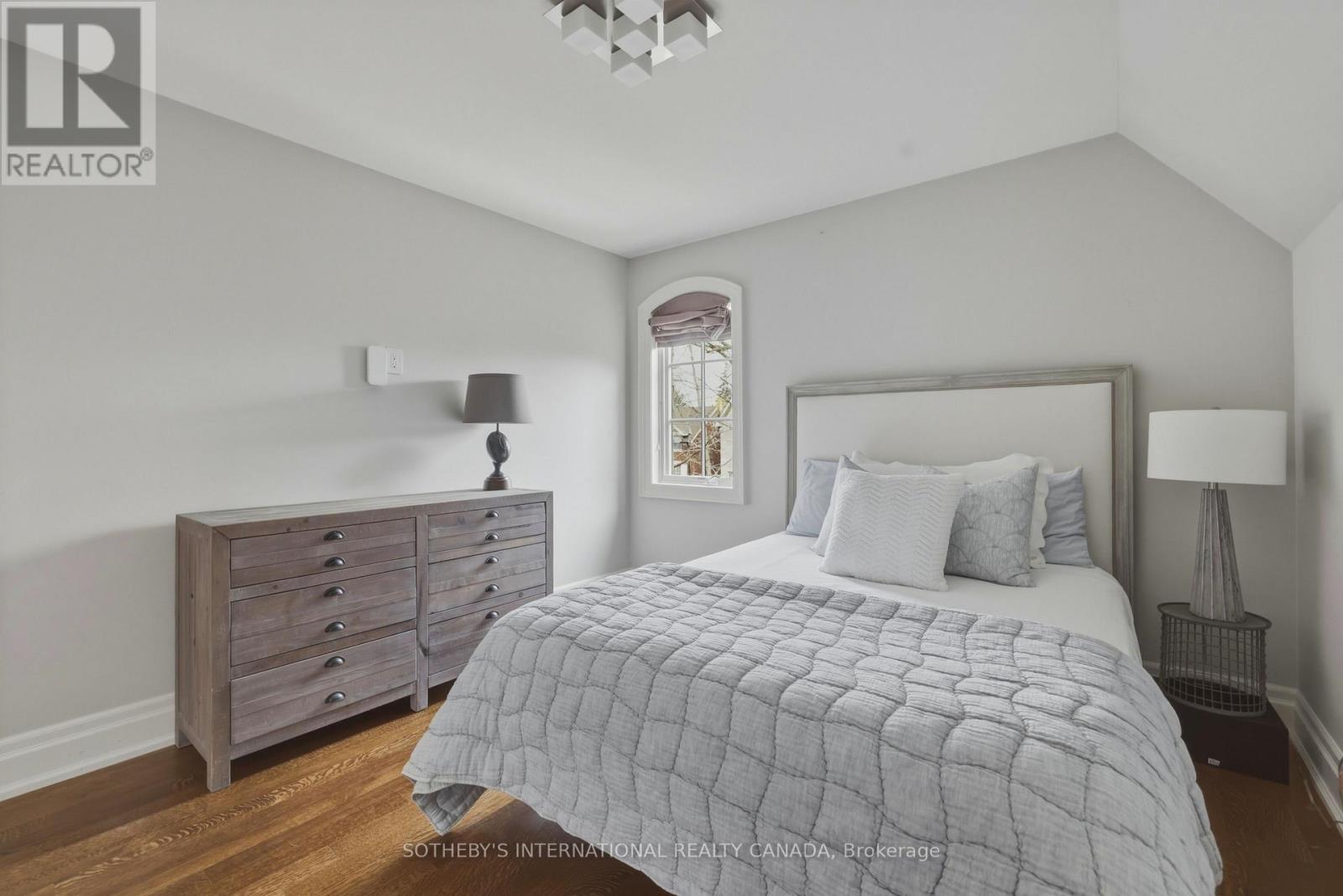 85 Strath Avenue, Toronto, Ontario  M8X 1R7 - Photo 17 - W12879744