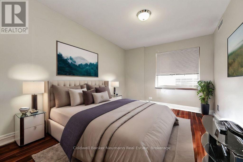 409 - 60 Old Mill Road, Oakville, Ontario  L6J 7V9 - Photo 7 - W12881350