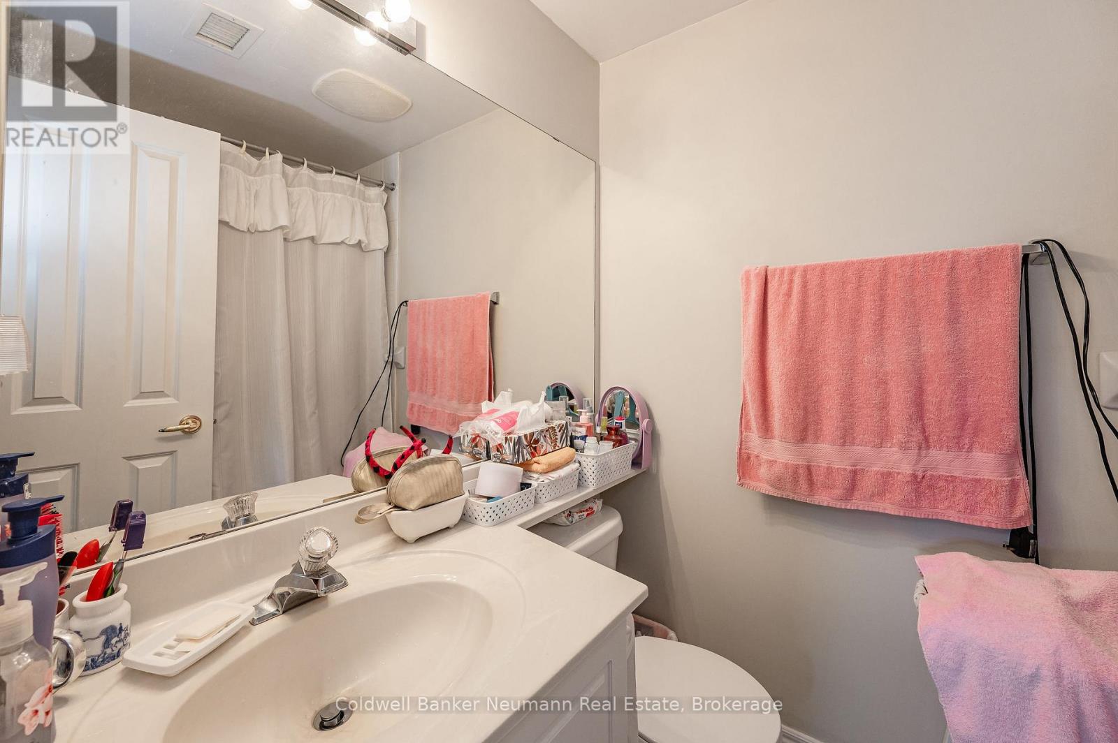 409 - 60 Old Mill Road, Oakville, Ontario  L6J 7V9 - Photo 9 - W12881350