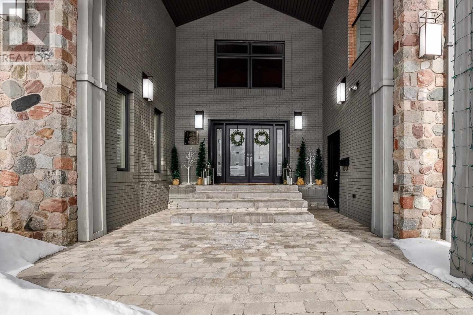 105 Alworth Pl, Saut Ste Marie, Ontario  P6B 5W5 - Photo 2 - SM260401