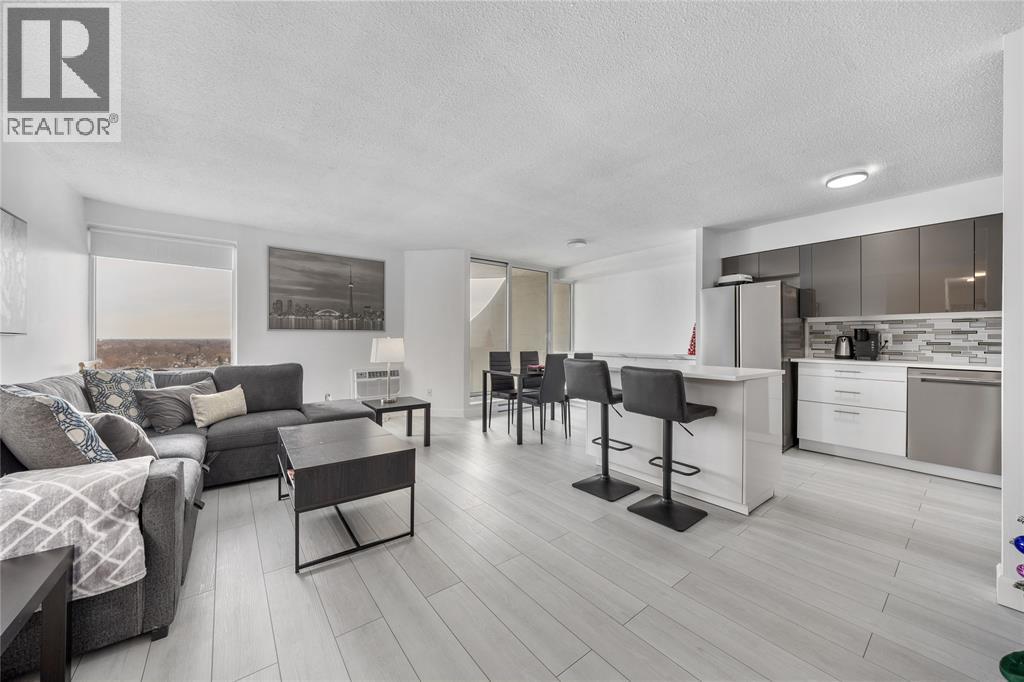 155 Front Street North Unit# 1410, Sarnia, Ontario  N7T 7V5 - Photo 3 - 25031550