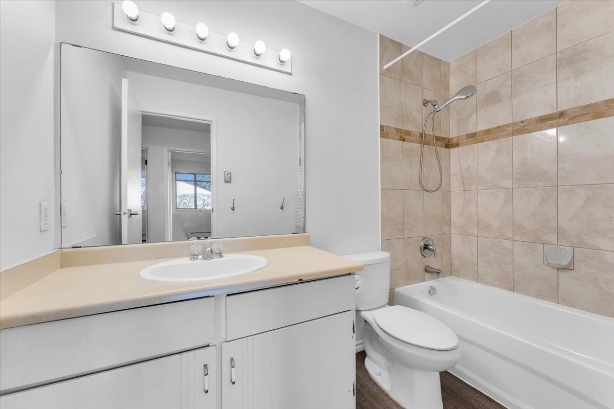 146 9455 Prince Charles Boulevard, Surrey, British Columbia V3V 7G1 - Photo 16 - R3097990