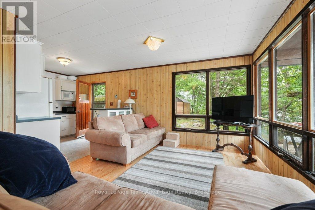 32 Island 65c, Carling, Ontario  P0G 1G0 - Photo 11 - X12881212