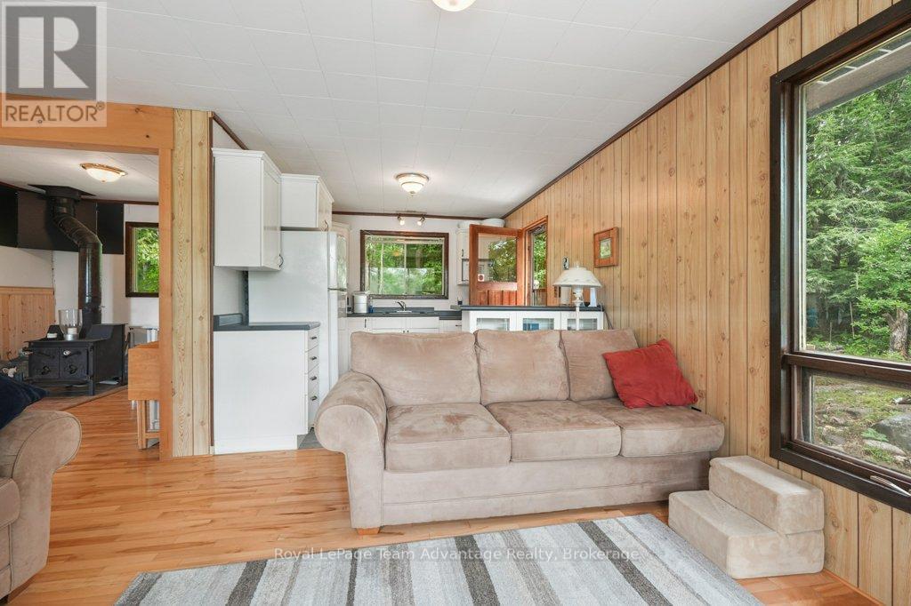 32 Island 65c, Carling, Ontario  P0G 1G0 - Photo 14 - X12881212