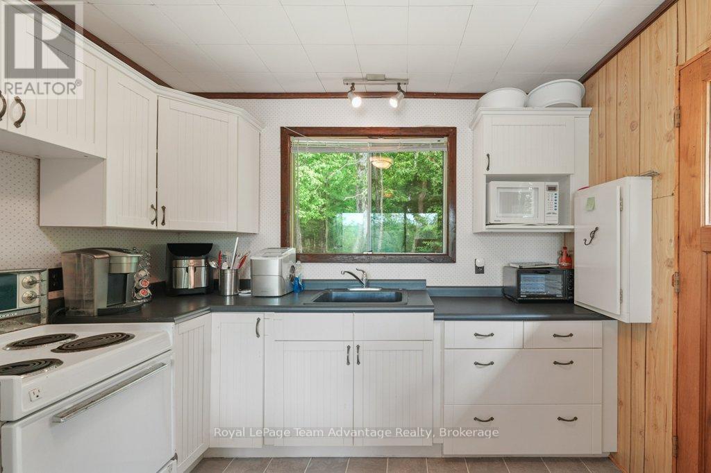 32 Island 65c, Carling, Ontario  P0G 1G0 - Photo 17 - X12881212