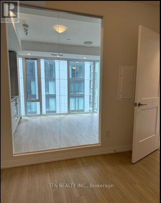 3021 - 28 Widmer Street, Toronto, Ontario  M5V 2E7 - Photo 2 - C12881338