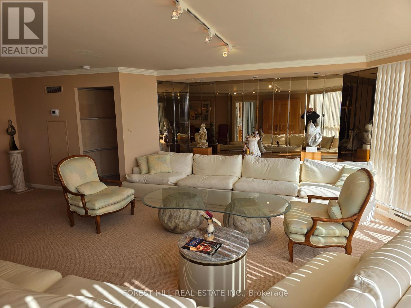 2201 - 85 Skymark Drive, Toronto, Ontario  M2H 3P2 - Photo 2 - C12881342