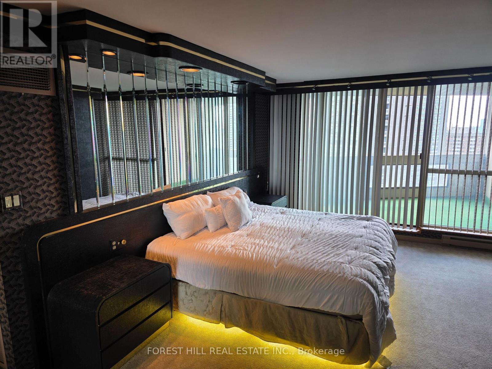 2201 - 85 Skymark Drive, Toronto, Ontario  M2H 3P2 - Photo 8 - C12881342