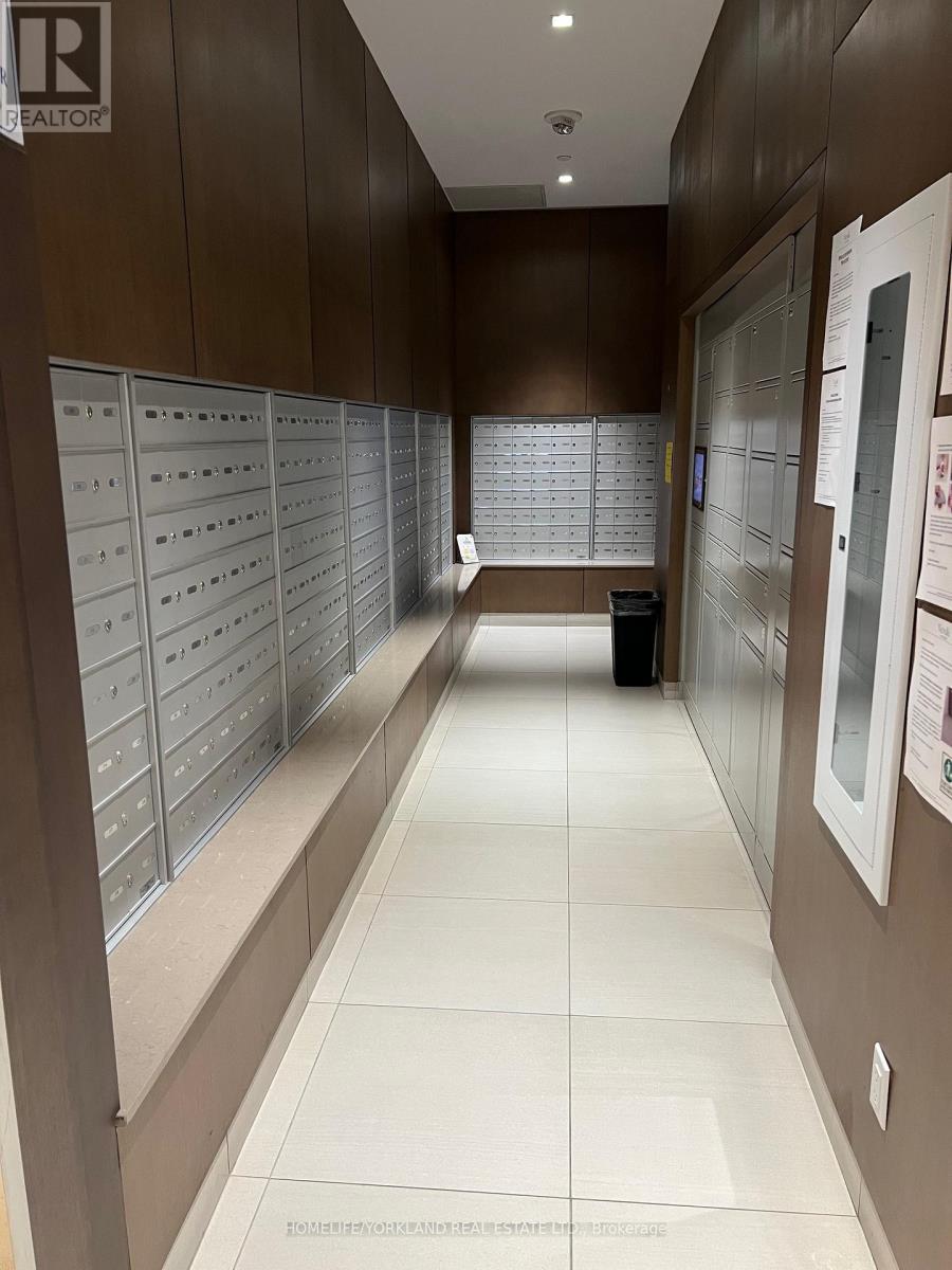 825 - 188 Fairview Mall Drive, Toronto, Ontario  M2J 0H7 - Photo 15 - C12881426