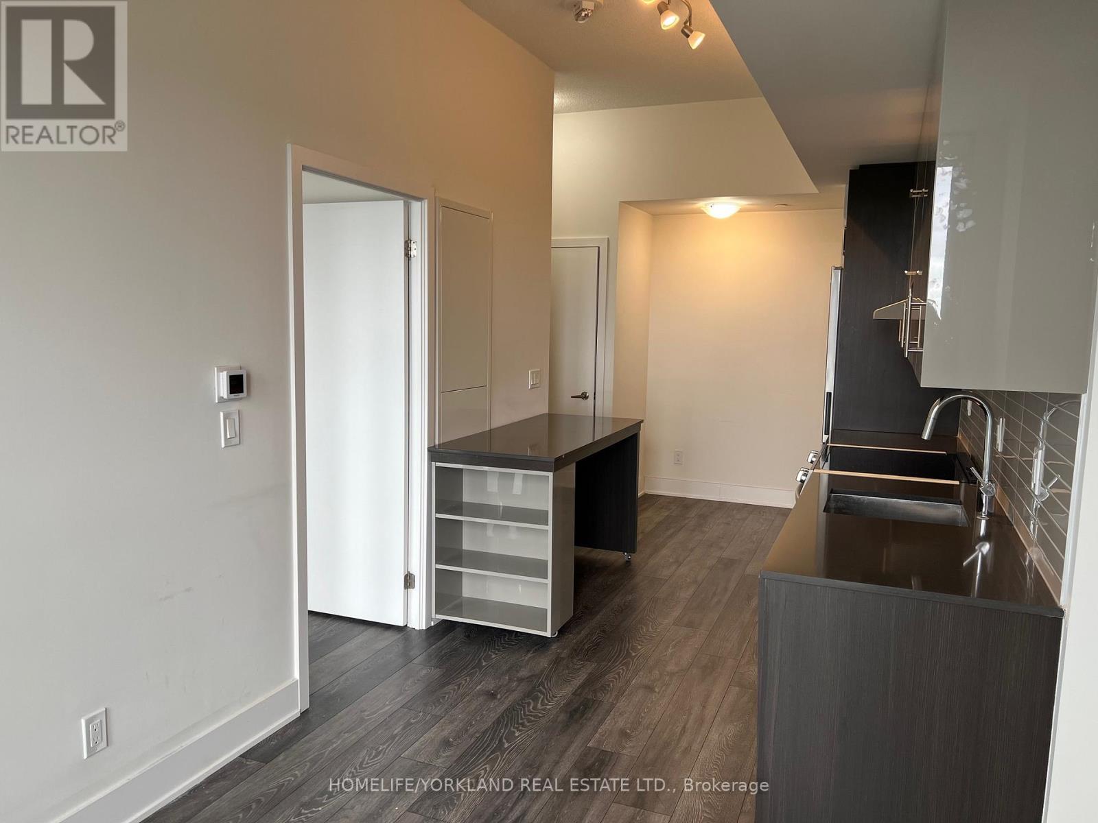 825 - 188 Fairview Mall Drive, Toronto, Ontario  M2J 0H7 - Photo 5 - C12881426