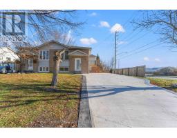 1 LOCKHART GATE, Clarington, Ontario