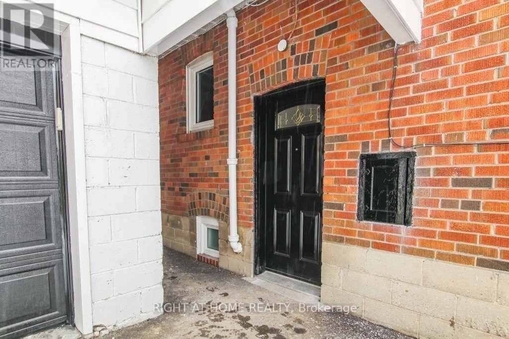 Bsmt - 39 Porter Crescent, Toronto (Dorset Park), Ontario  M1P 1E8 - Photo 2 - E12881314