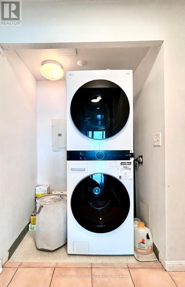 2012 - 11 Lee Centre Drive, Toronto, Ontario M1H 3J5 - Photo 14 - E12881376