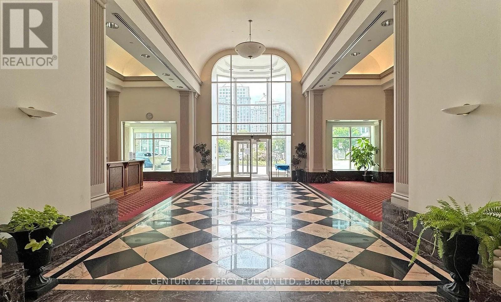 2012 - 11 Lee Centre Drive, Toronto, Ontario M1H 3J5 - Photo 2 - E12881376