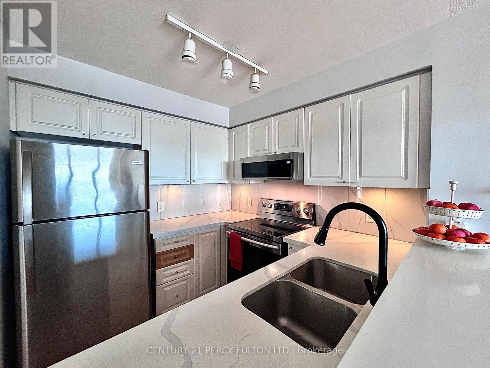 2012 - 11 Lee Centre Drive, Toronto, Ontario M1H 3J5 - Photo 7 - E12881376