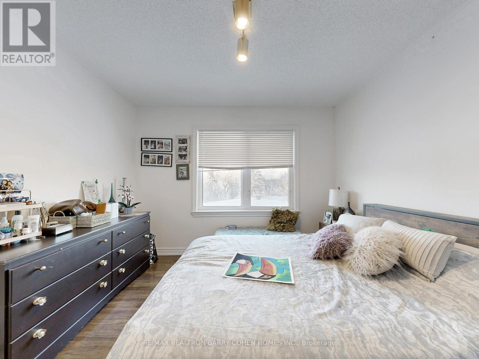 195 Rumble Avenue, Richmond Hill (Mill Pond), Ontario  L4C 4G5 - Photo 22 - N12881226