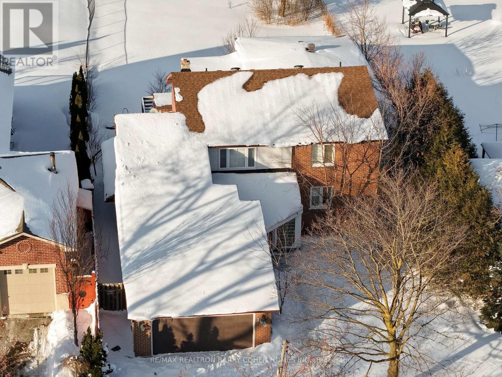 195 Rumble Avenue, Richmond Hill (Mill Pond), Ontario  L4C 4G5 - Photo 40 - N12881226