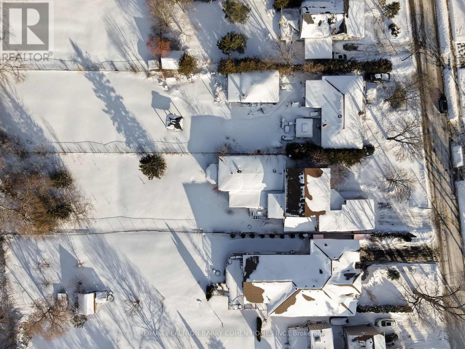 195 Rumble Avenue, Richmond Hill (Mill Pond), Ontario  L4C 4G5 - Photo 46 - N12881226