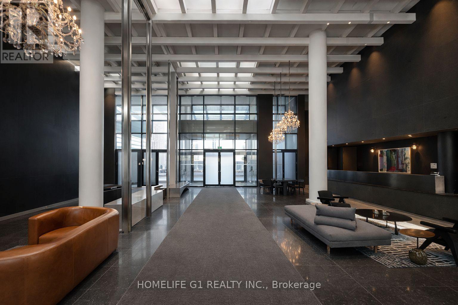 6011 - 8 Interchange Way, Vaughan (Vaughan Corporate Centre), Ontario  L4K 5Z7 - Photo 2 - N12881274