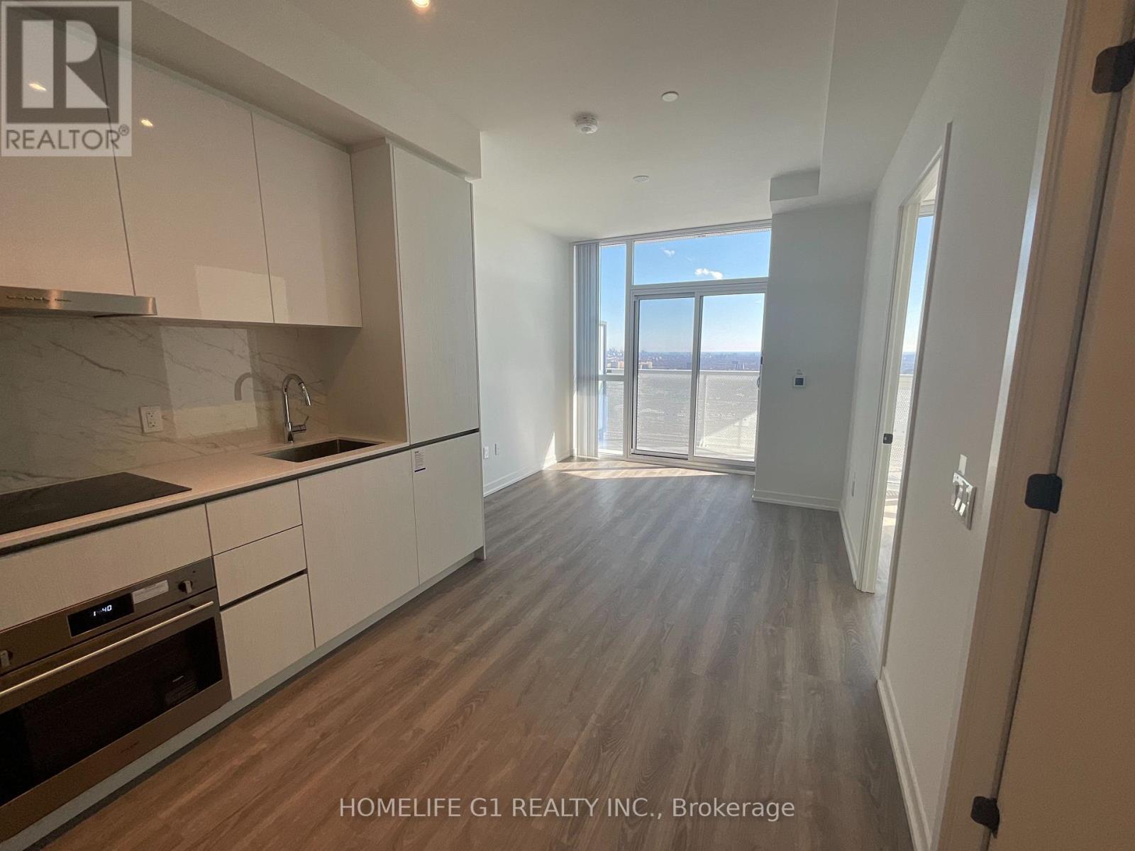 6011 - 8 Interchange Way, Vaughan (Vaughan Corporate Centre), Ontario  L4K 5Z7 - Photo 6 - N12881274