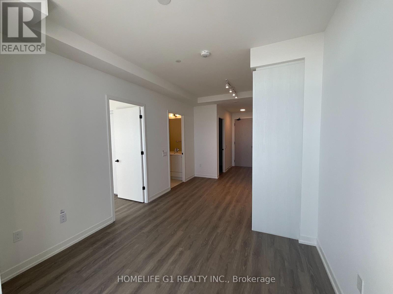 6011 - 8 Interchange Way, Vaughan (Vaughan Corporate Centre), Ontario  L4K 5Z7 - Photo 7 - N12881274