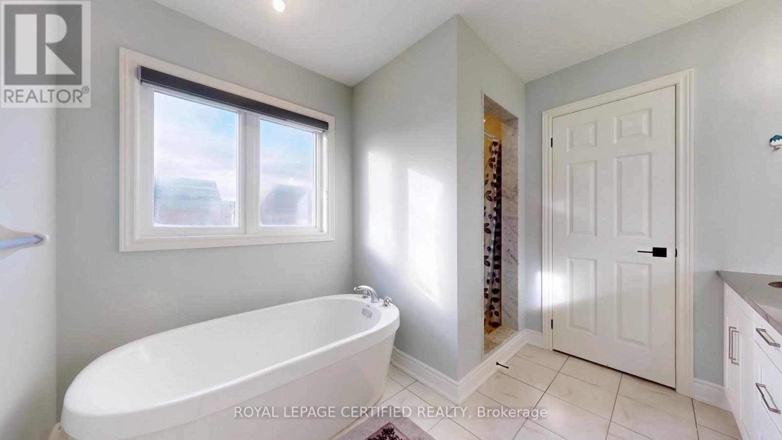 21 Ouellette Drive, Whitby, Ontario  L1P 0E3 - Photo 26 - E12858640