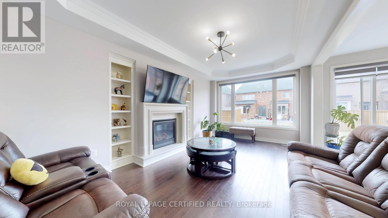 21 Ouellette Drive, Whitby, Ontario  L1P 0E3 - Photo 10 - E12858640