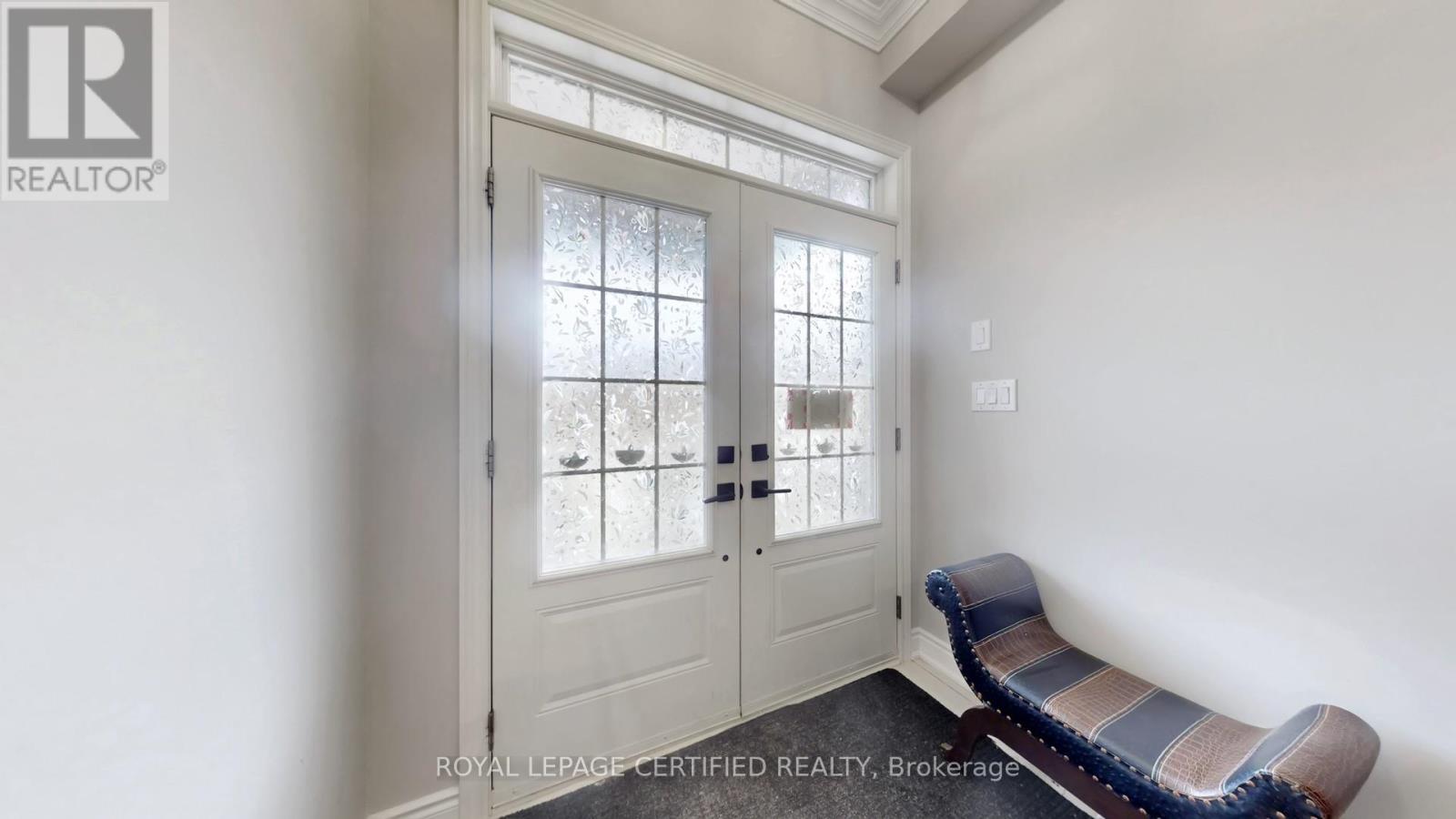 21 Ouellette Drive, Whitby, Ontario  L1P 0E3 - Photo 4 - E12858640