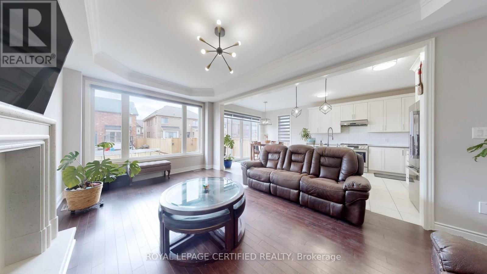 21 Ouellette Drive, Whitby, Ontario  L1P 0E3 - Photo 9 - E12858640