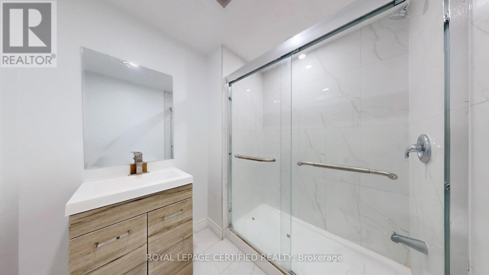 21 Ouellette Drive, Whitby, Ontario  L1P 0E3 - Photo 47 - E12858640