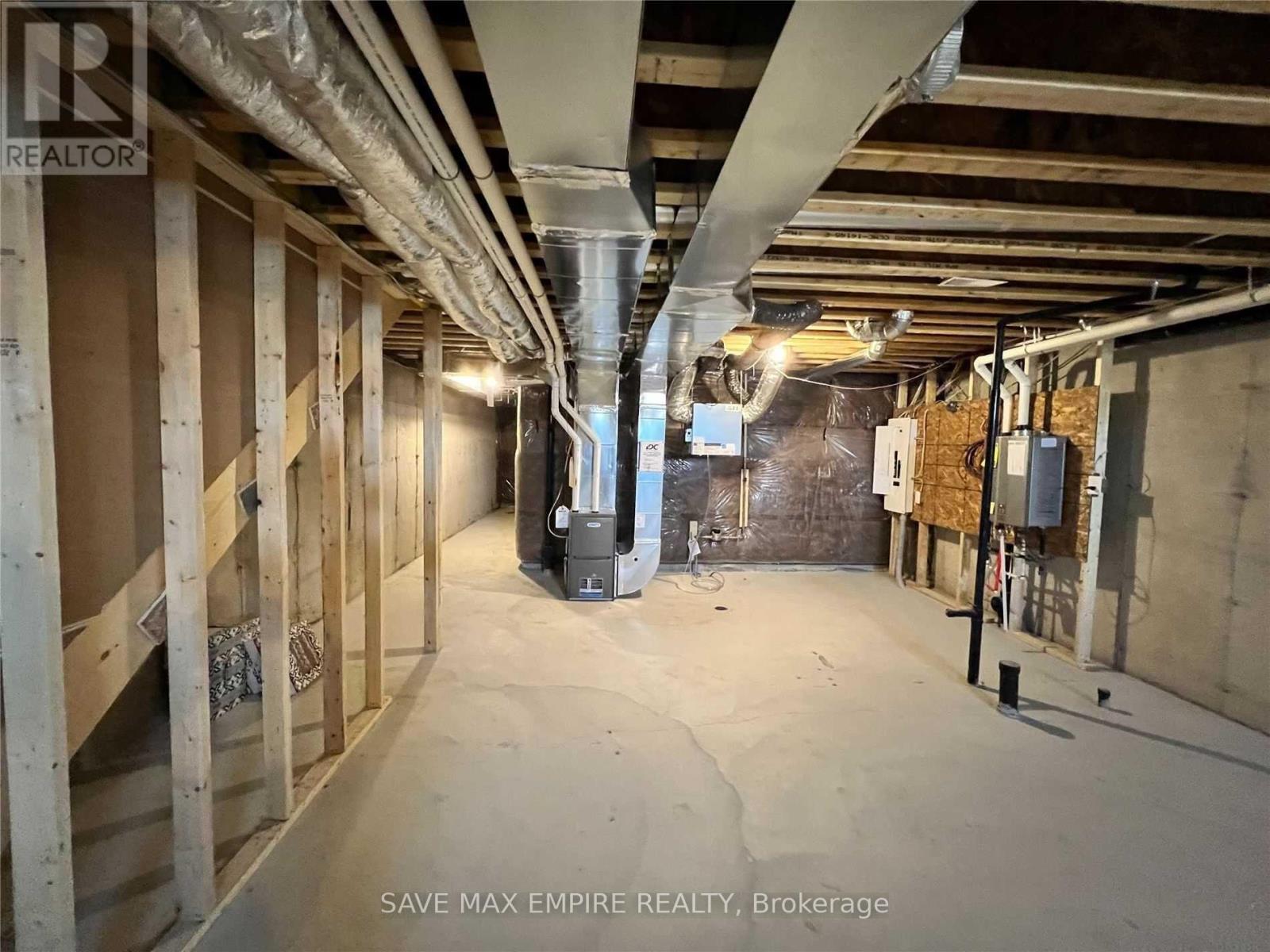 5 Brixham Lane, Brampton (Fletcher's Meadow), Ontario  L7A 5K2 - Photo 19 - W12840854