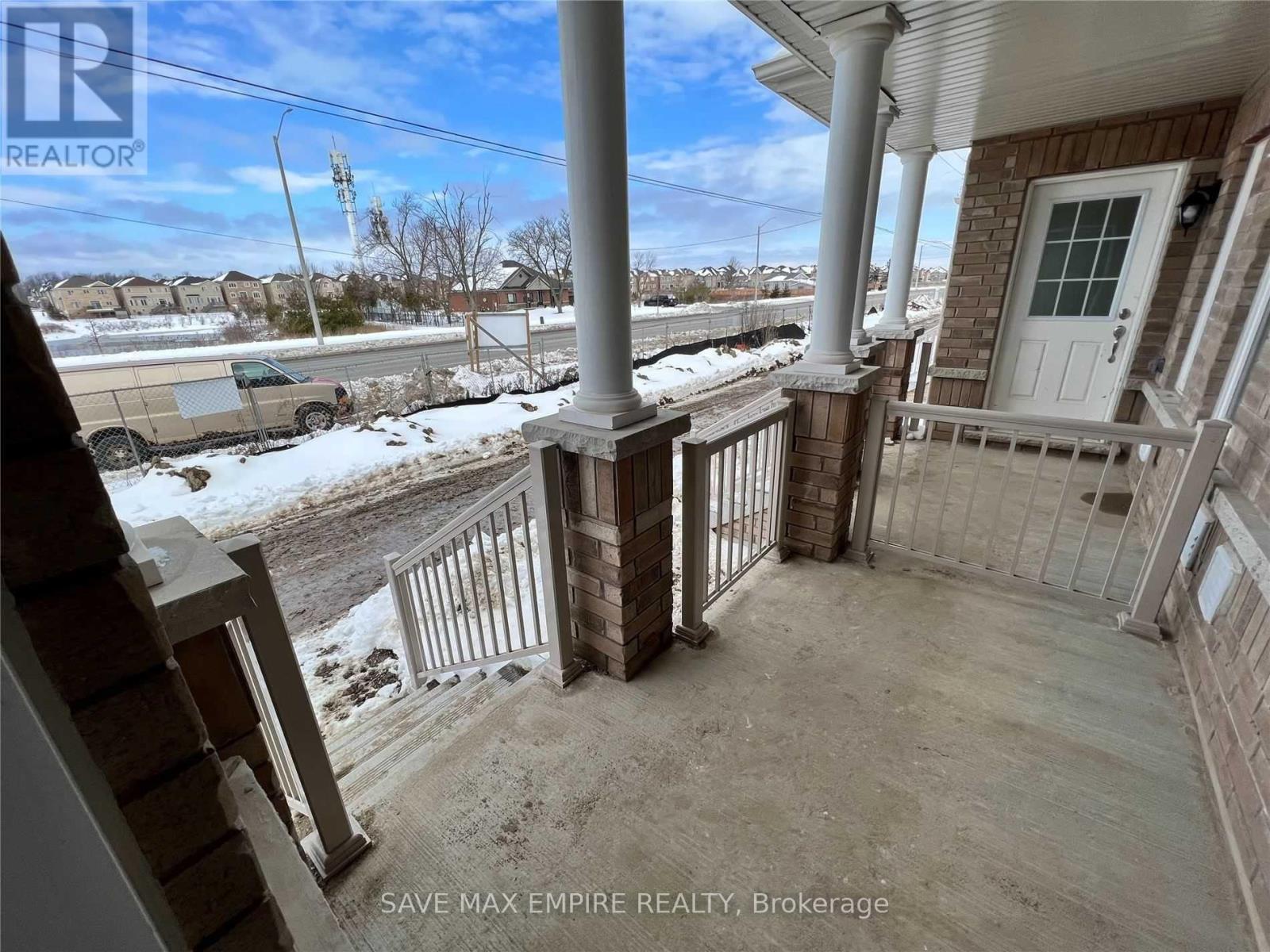 5 Brixham Lane, Brampton (Fletcher's Meadow), Ontario  L7A 5K2 - Photo 2 - W12840854