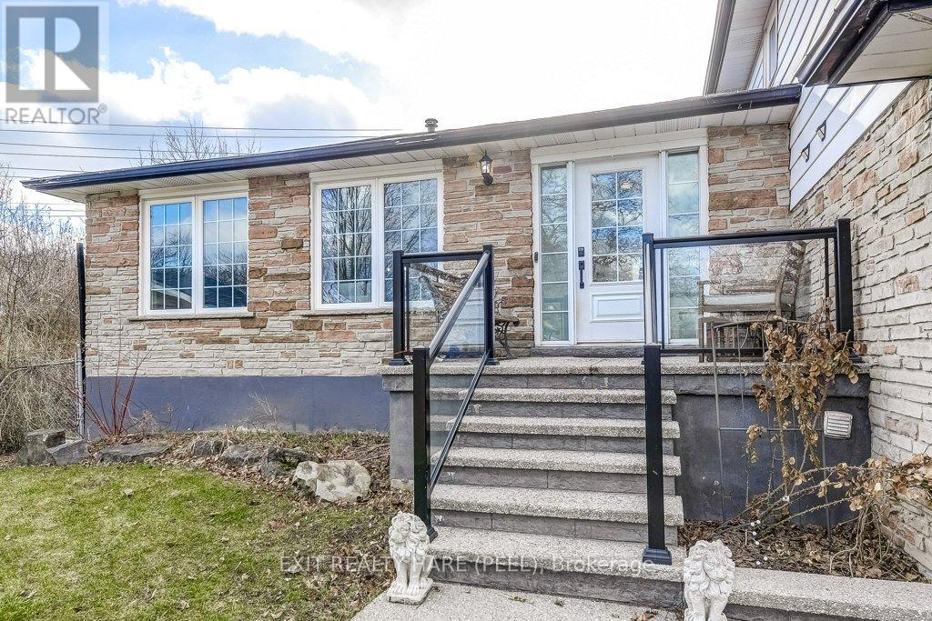 2516 Woburn Crescent, Oakville, Ontario  L6L 5E9 - Photo 4 - W12880096