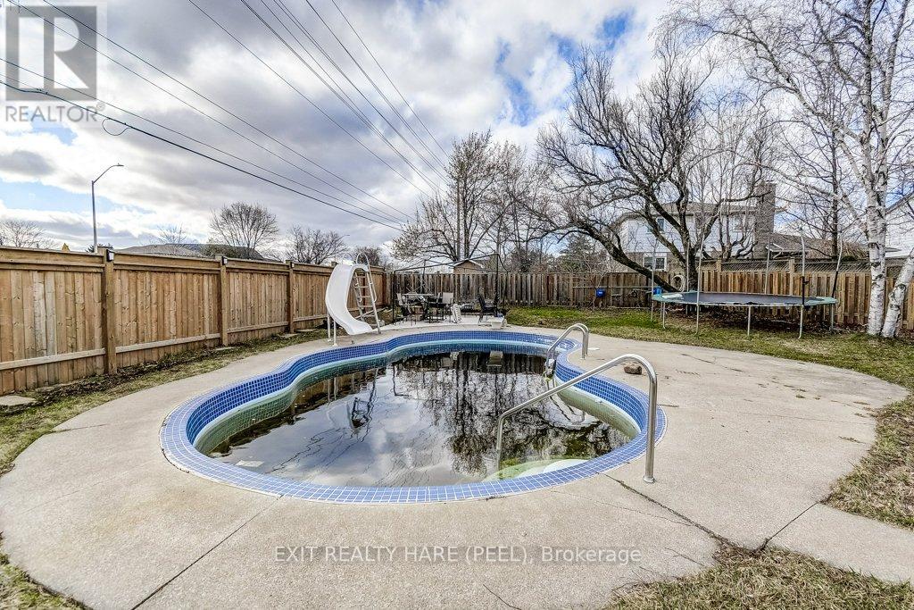 2516 Woburn Crescent, Oakville, Ontario  L6L 5E9 - Photo 41 - W12880096