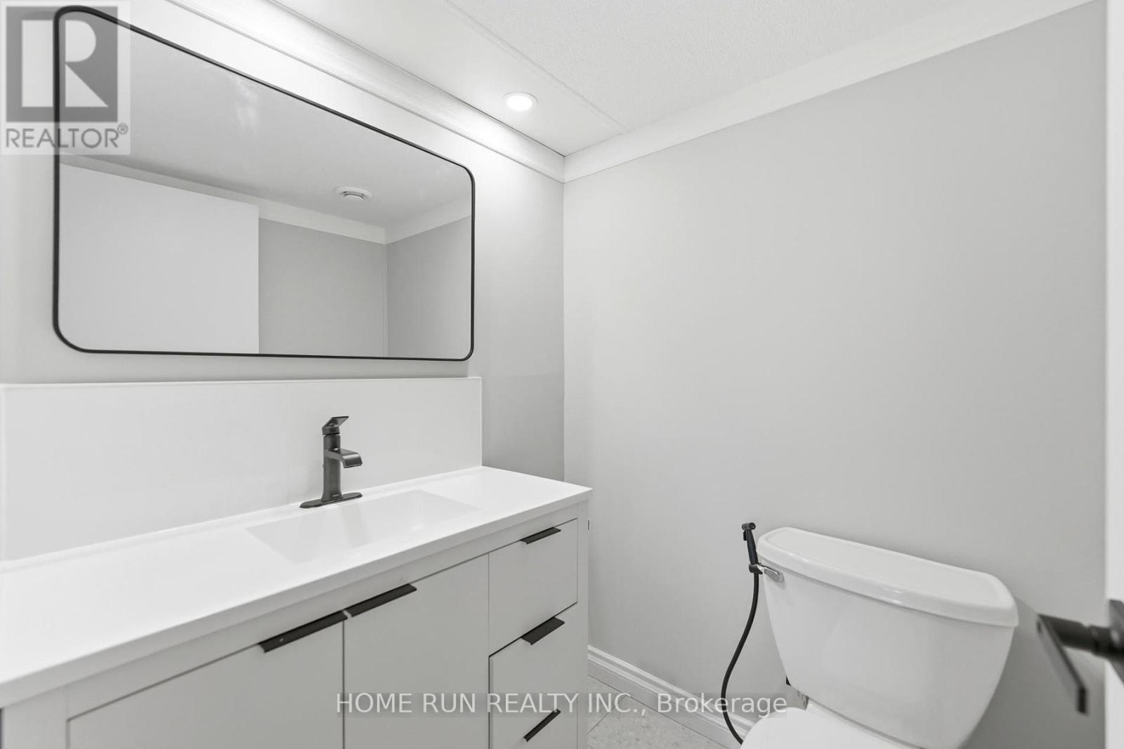 104 - 151 Bay Street, Ottawa, Ontario  K1R 7T2 - Photo 20 - X12569924