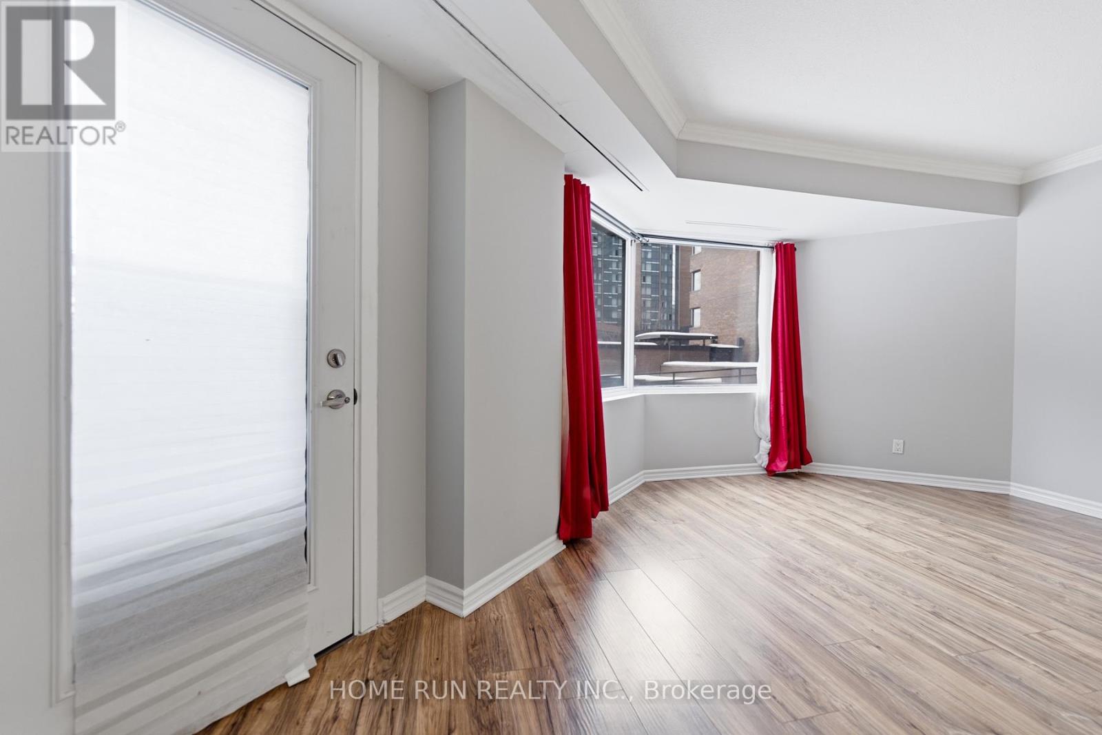 104 - 151 Bay Street, Ottawa, Ontario  K1R 7T2 - Photo 11 - X12569924